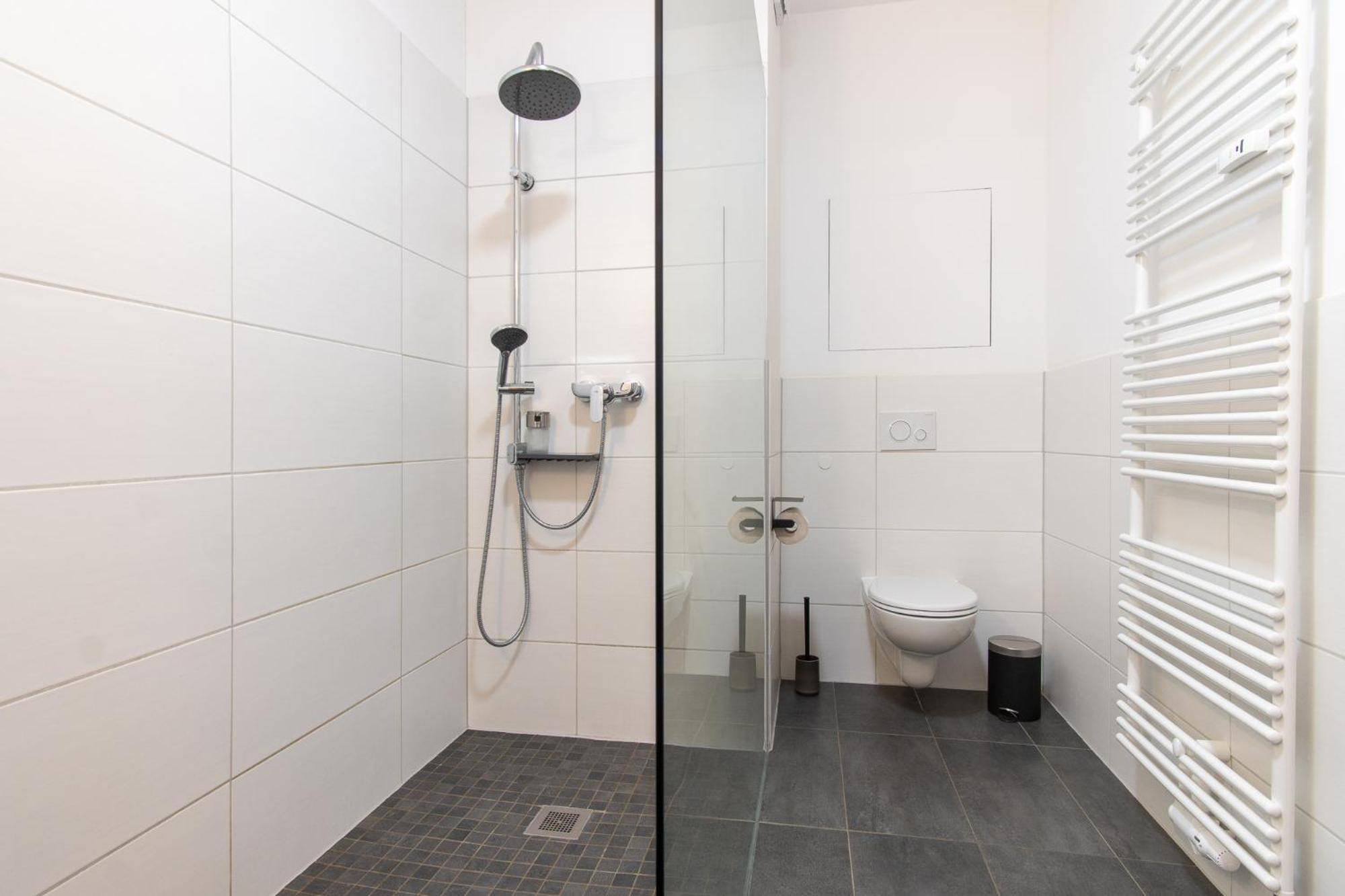 ארפורט Luxurioeses Apartment, 10Min Innenstadt, Parkplatz מראה חיצוני תמונה